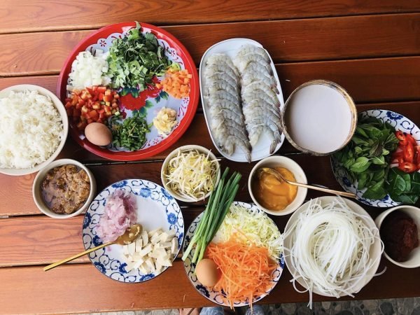 Learning How To Cook Thai Food with Muai. Yummy! - Image 25